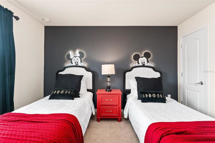 Image No.38-8 Bed House for sale