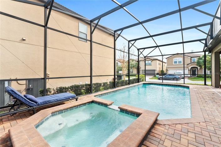 Image No.53-8 Bed House for sale