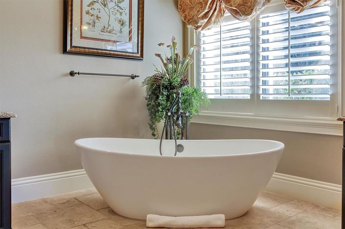 Image No.31-5 Bed House for sale