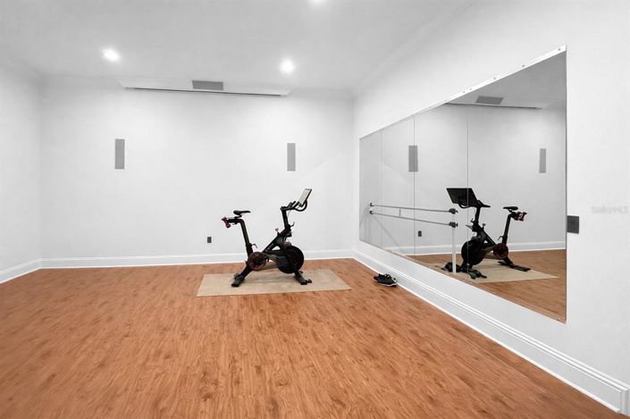 Image No.42-5 Bed House for sale