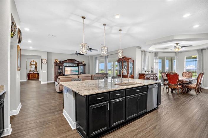 Image No.15-5 Bed House for sale