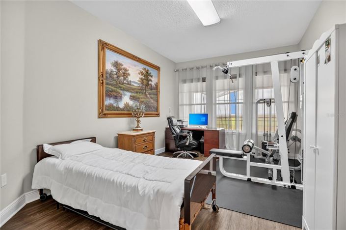 Image No.20-5 Bed House for sale