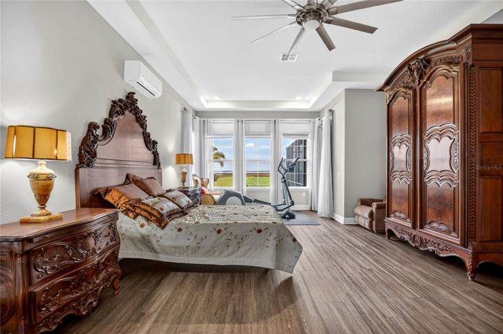 Image No.24-5 Bed House for sale