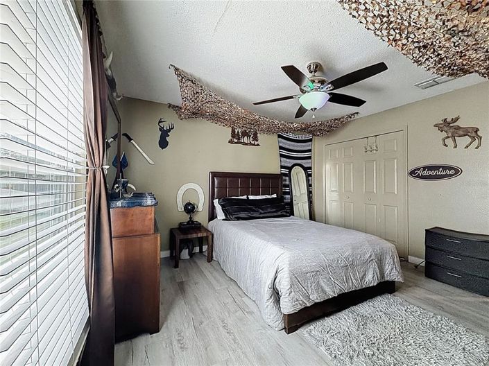 Image No.15-5 Bed House for sale