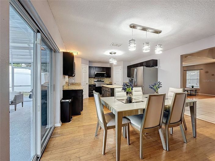 Image No.7-5 Bed House for sale