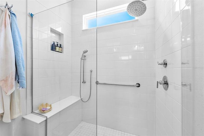 Image No.19-3 Bed House for sale