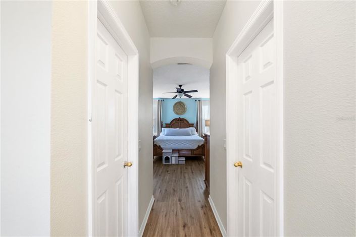 Image No.13-4 Bed House for sale