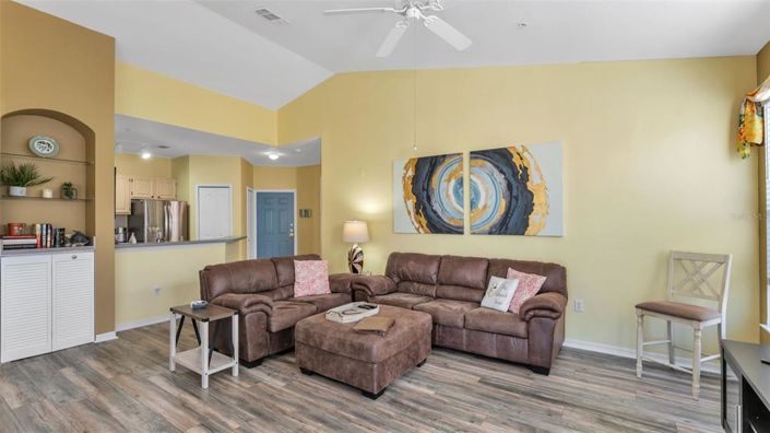 Image No.17-2 Bed Apartment for sale