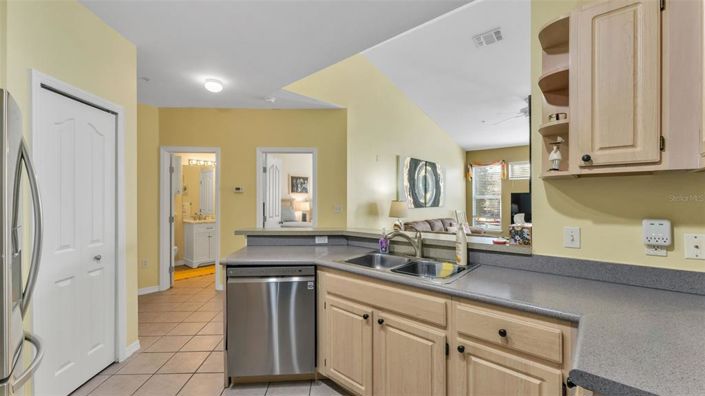 Image No.24-2 Bed Apartment for sale