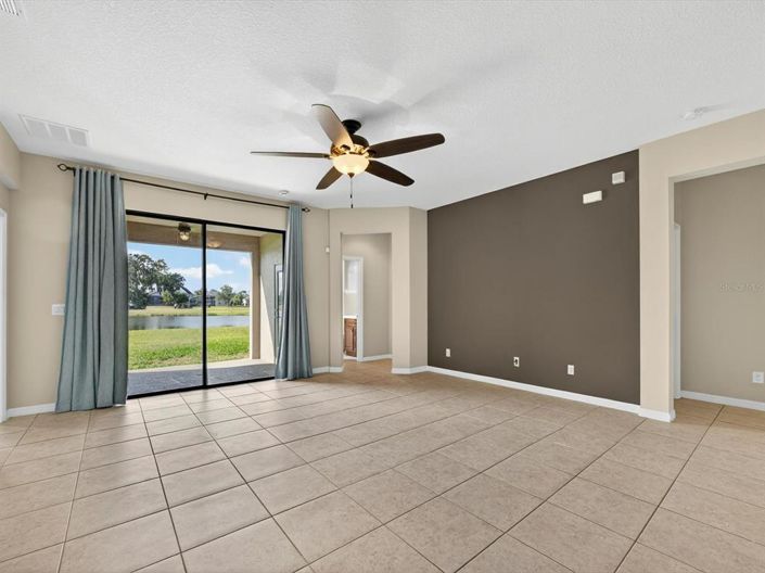 Image No.10-4 Bed House for sale