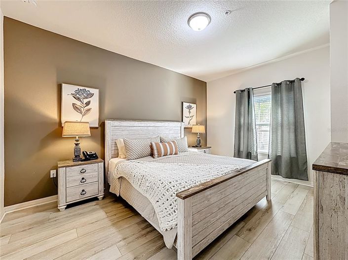 Image No.21-3 Bed Townhouse for sale