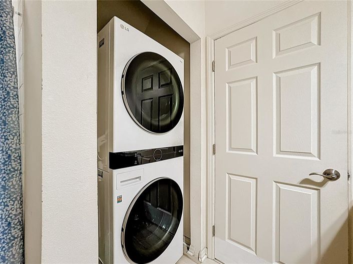 Image No.26-3 Bed Townhouse for sale