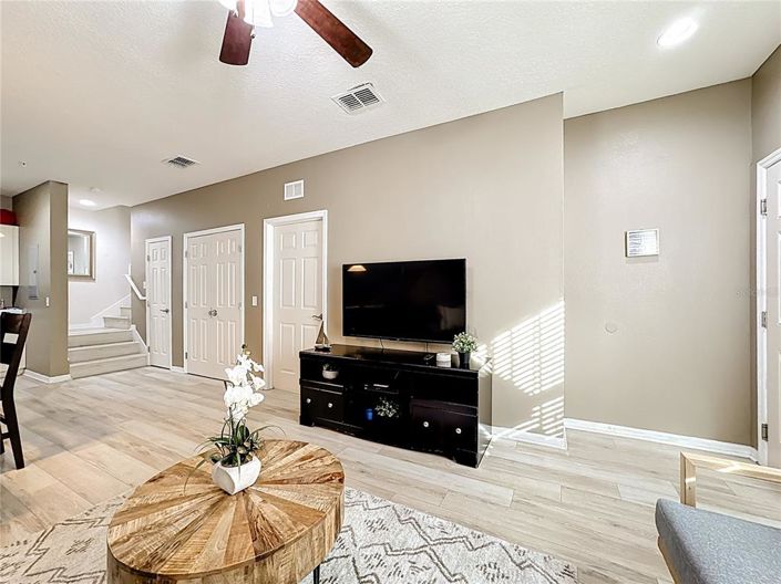 Image No.7-3 Bed Townhouse for sale