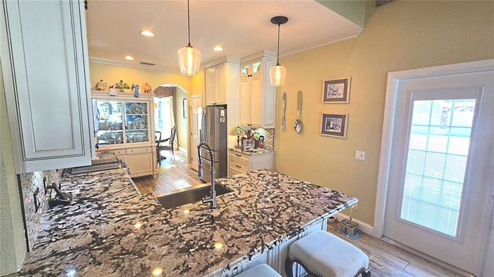 Image No.28-4 Bed House for sale