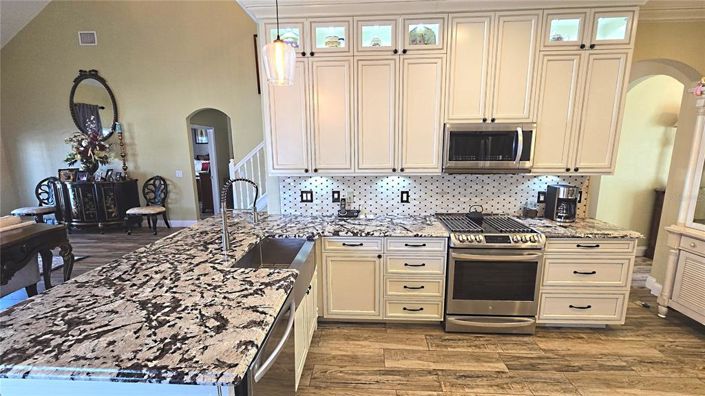 Image No.30-4 Bed House for sale