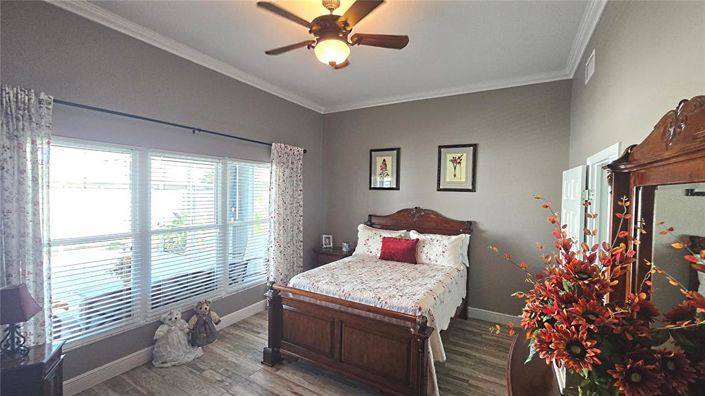 Image No.37-4 Bed House for sale