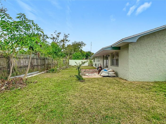 Image No.38-3 Bed House for sale