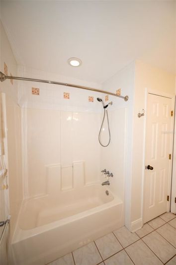 Image No.28-3 Bed House for sale