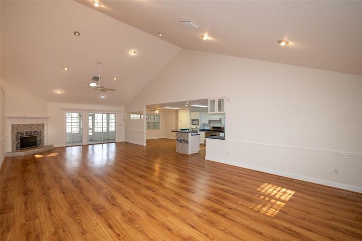 Image No.8-3 Bed House for sale