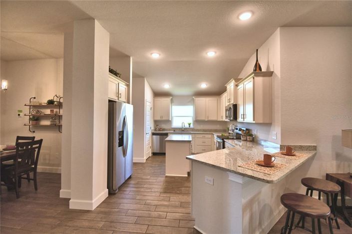 Image No.10-4 Bed House for sale