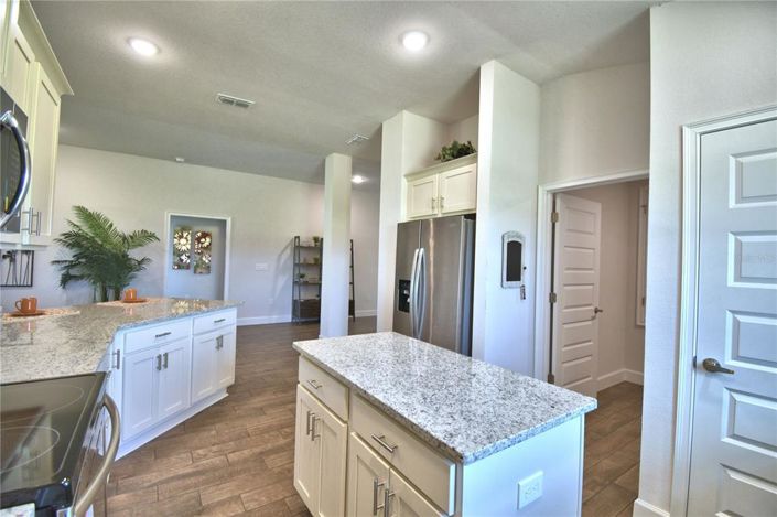 Image No.17-4 Bed House for sale