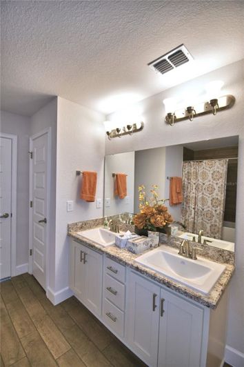 Image No.23-4 Bed House for sale