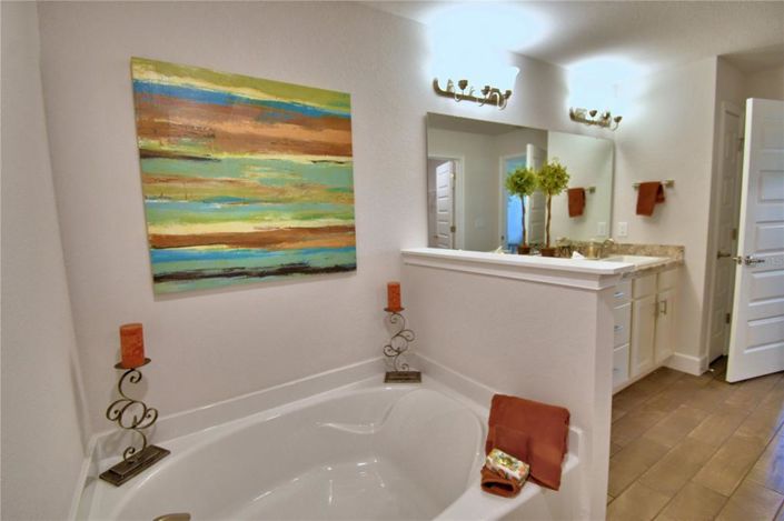 Image No.46-4 Bed House for sale