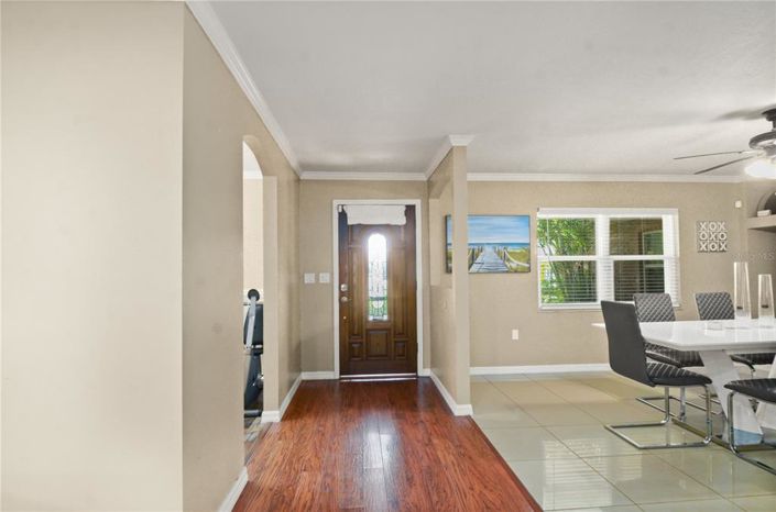 Image No.10-4 Bed House for sale