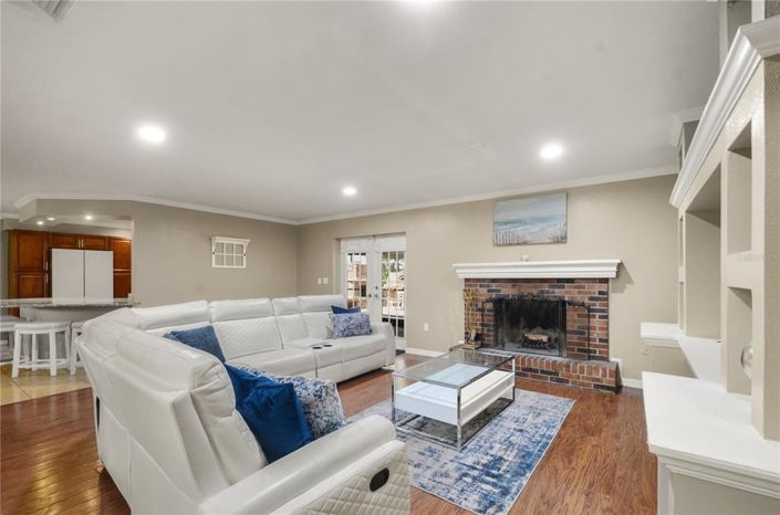 Image No.7-4 Bed House for sale