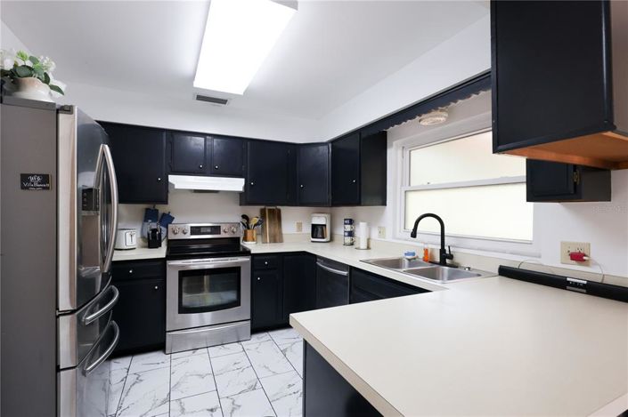 Image No.11-2 Bed House for sale