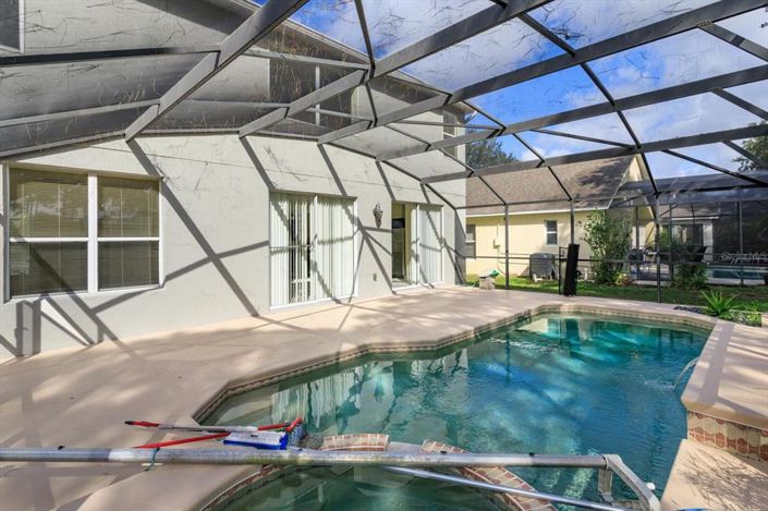 Image No.28-6 Bed House for sale