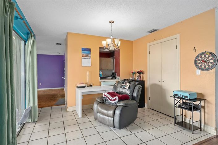 Image No.10-3 Bed House for sale