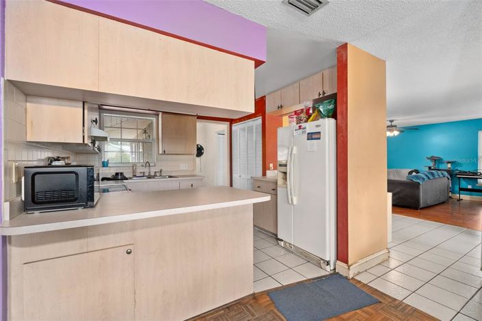 Image No.13-3 Bed House for sale