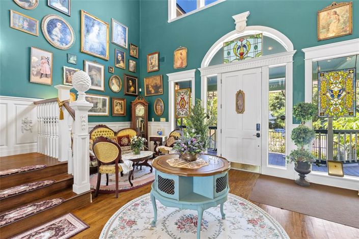 Image No.10-5 Bed House for sale