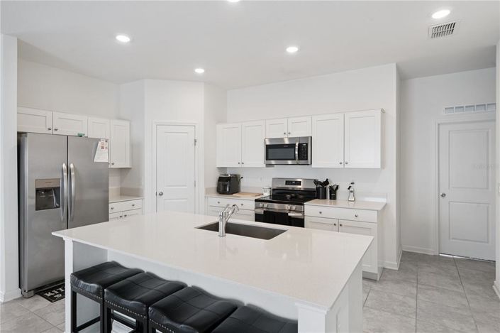 Image No.10-4 Bed House for sale