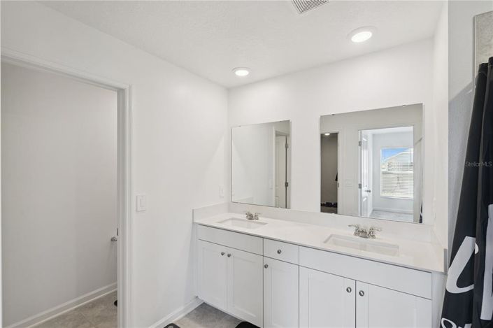 Image No.13-4 Bed House for sale