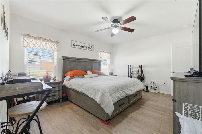 Image No.16-3 Bed House for sale