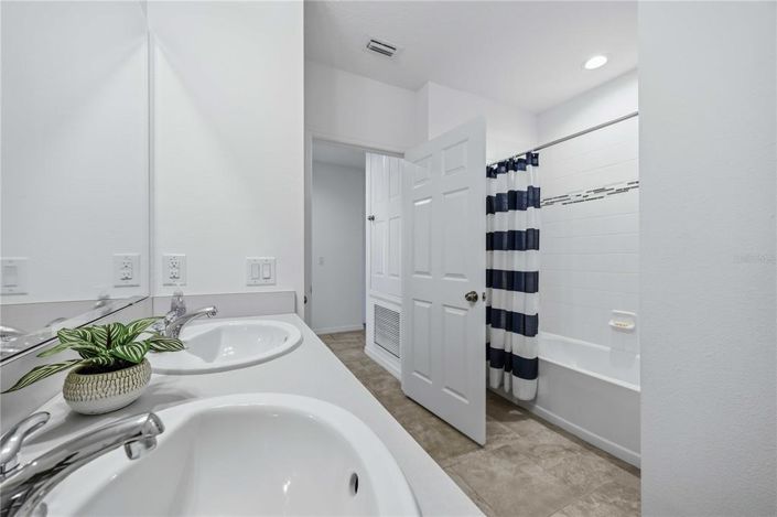 Image No.25-3 Bed House for sale