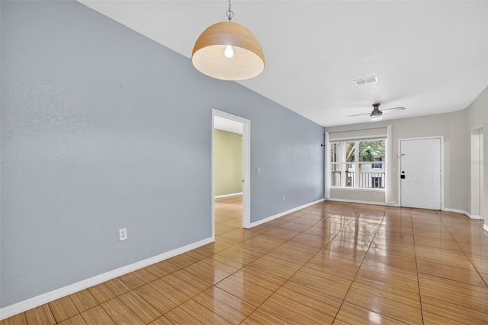 Image No.21-2 Bed Apartment for sale