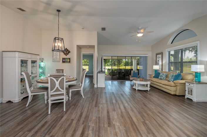 Image No.7-3 Bed Villa for sale