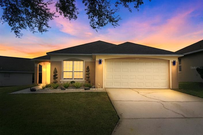 Image No.2-4 Bed House for sale