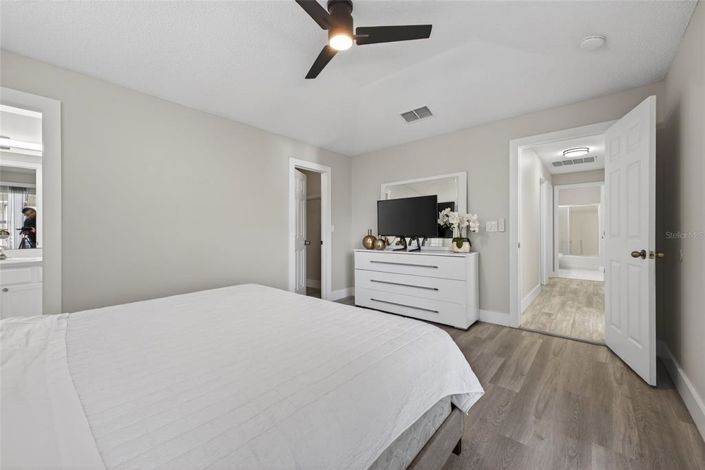 Image No.23-4 Bed House for sale