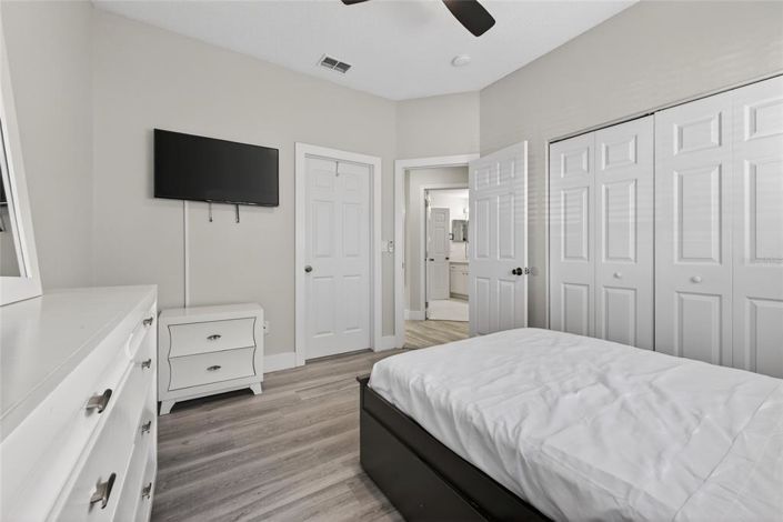 Image No.37-4 Bed House for sale