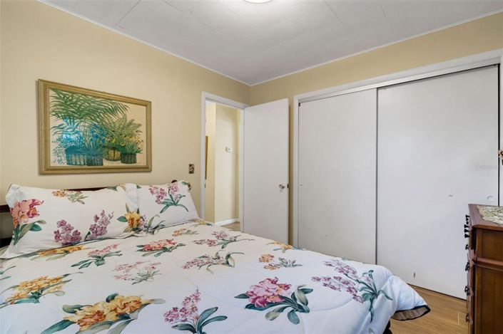 Image No.16-2 Bed House for sale