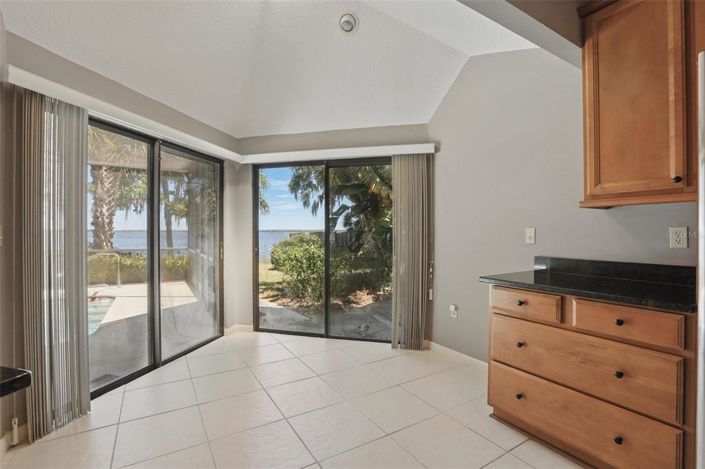 Image No.14-3 Bed House for sale