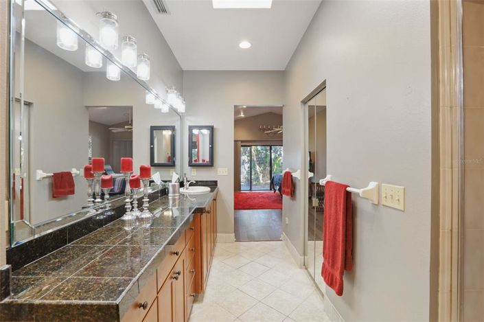 Image No.22-3 Bed House for sale