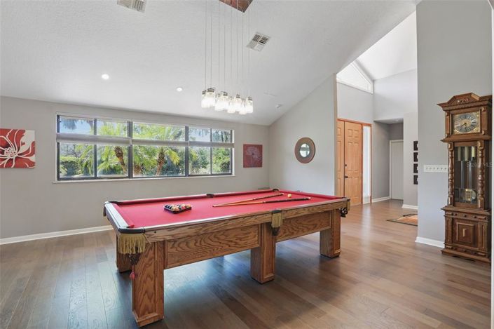 Image No.8-3 Bed House for sale