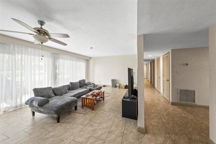 Image No.26-2 Bed Apartment for sale