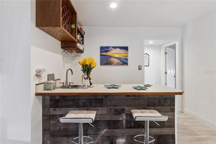 Image No.15-4 Bed House for sale