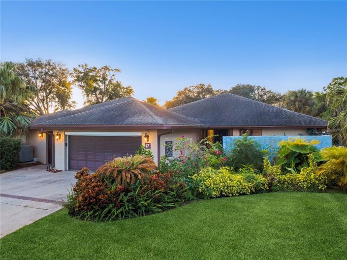 Image No.2-4 Bed House for sale